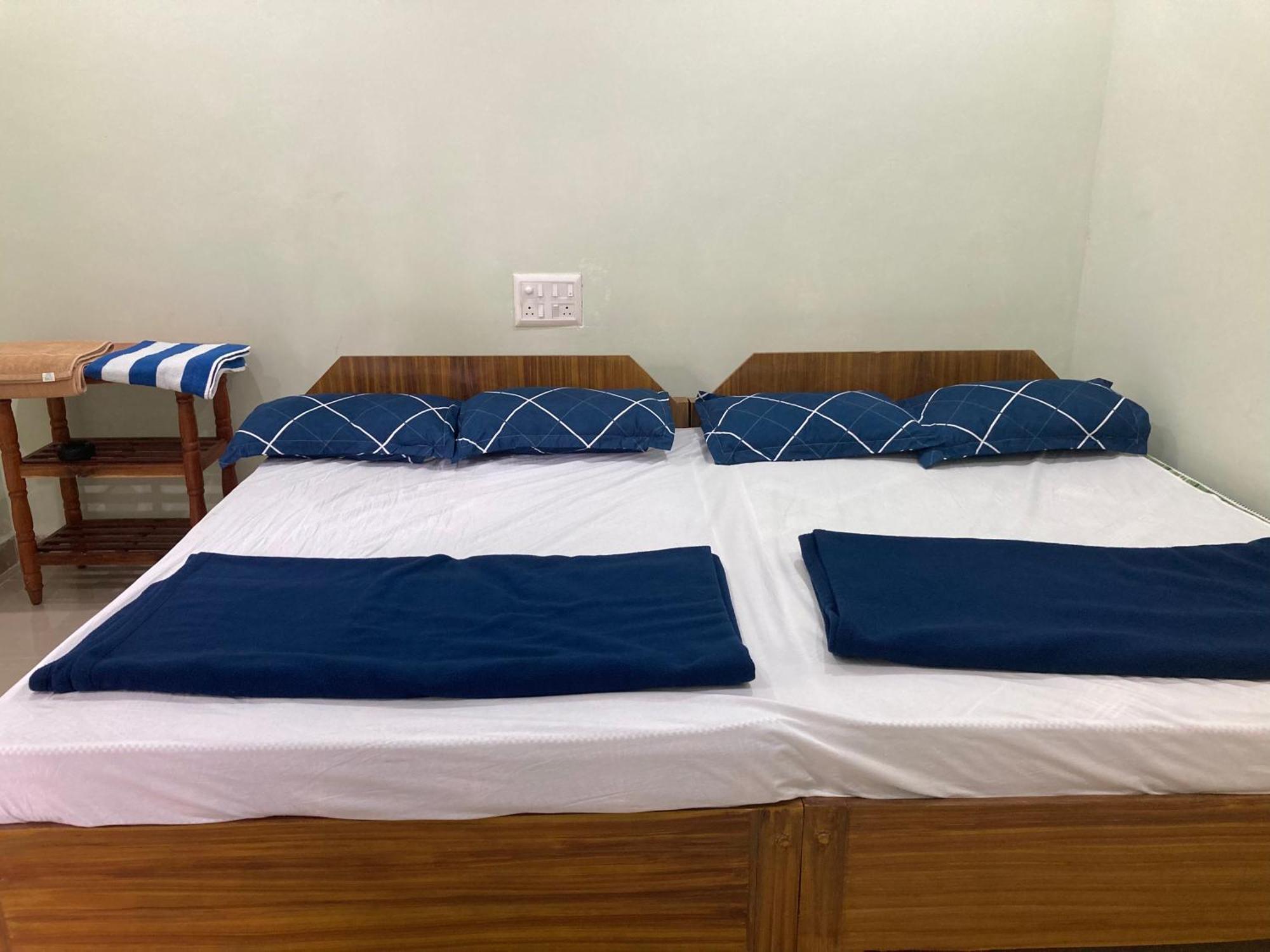 Oceanic Stay And Restaurant Gokarna Gokarna  Eksteriør billede